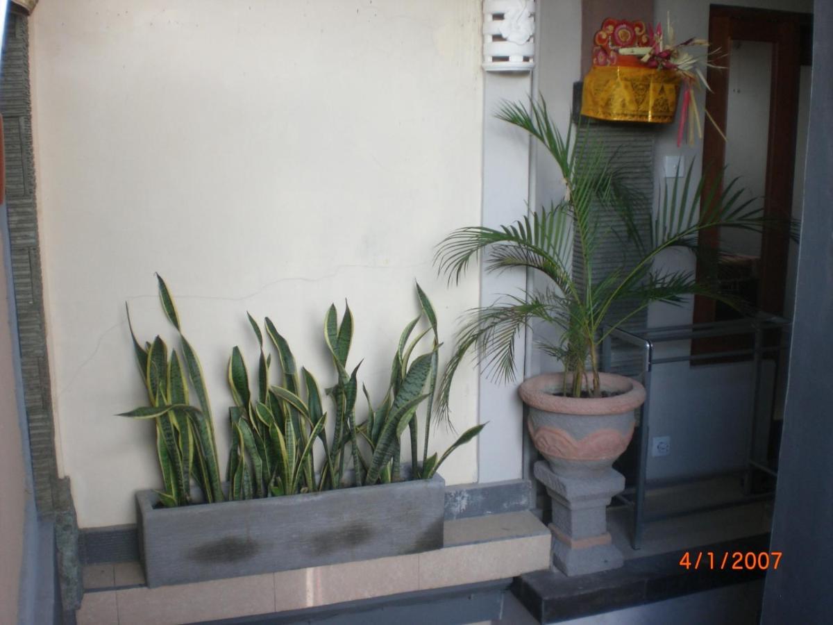 Adi House Homestay Ubud Quarto foto